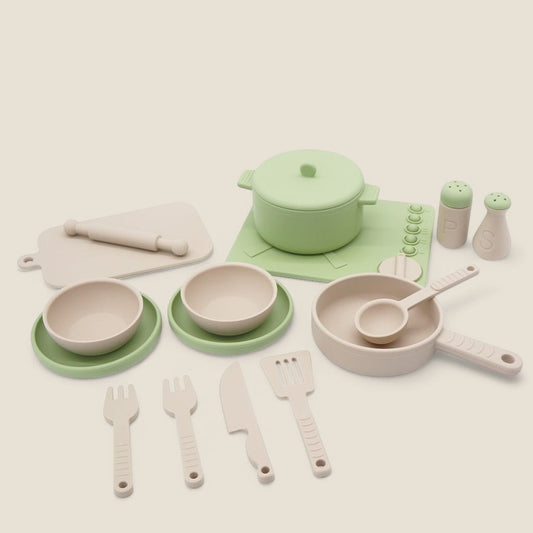 Little Beaver Mini Chef kitchen play set with silicone cookware